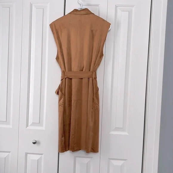 NWT - Lulus faux suede topper. Size Small. - Picture 2 of 16